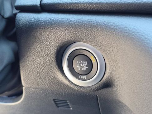 New 2026 Chrysler Pacifica Select FWD image 37