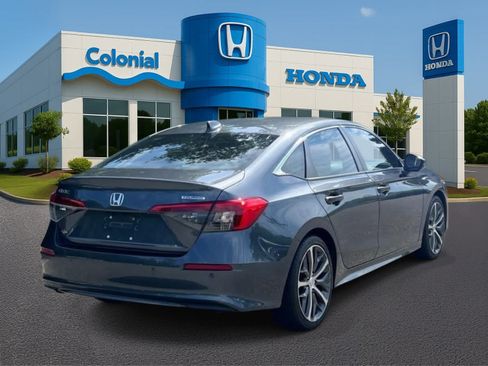 Used 2023 Honda Civic Touring image 6