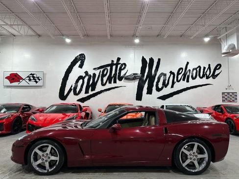 Used 2007 Chevrolet Corvette Coupe w/ Preferred Equipment Group image 2