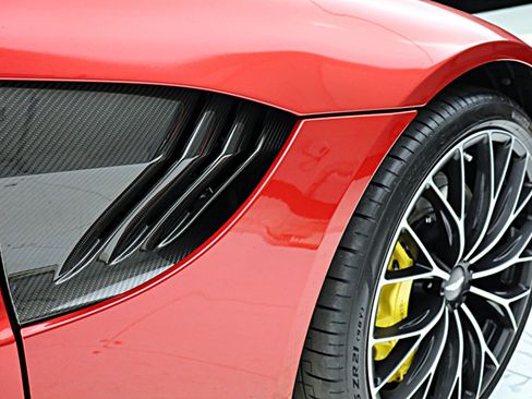 Used 2023 Aston Martin V8 Vantage Coupe RWD image 11