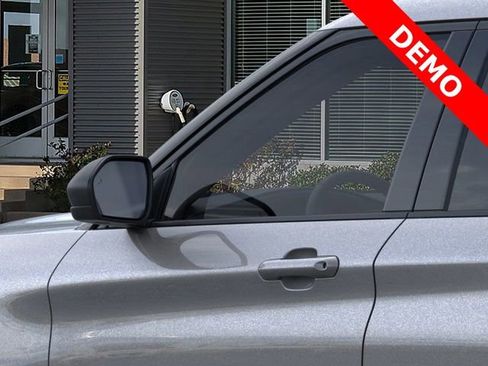 New 2026 Ford Explorer Active w/ Active Comfort Package image 20