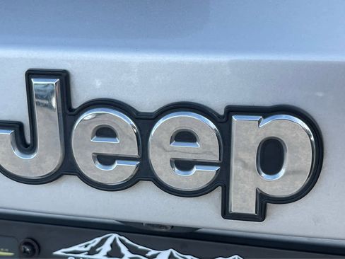 Used 2018 Jeep Renegade Sport w/ Power & Air Group image 8