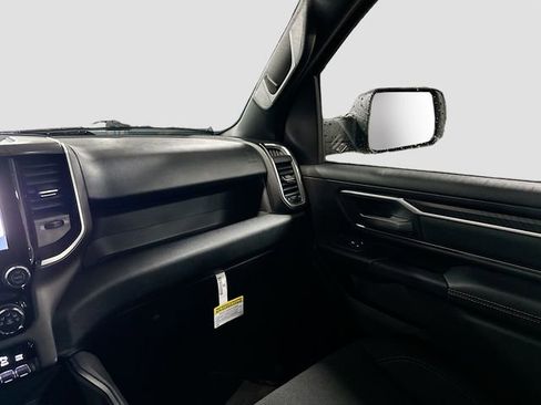 New 2026 RAM 1500 4x4 Crew Cab image 23