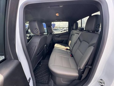 Used 2026 Chevrolet Colorado ZR2 AWD/4WD image 12