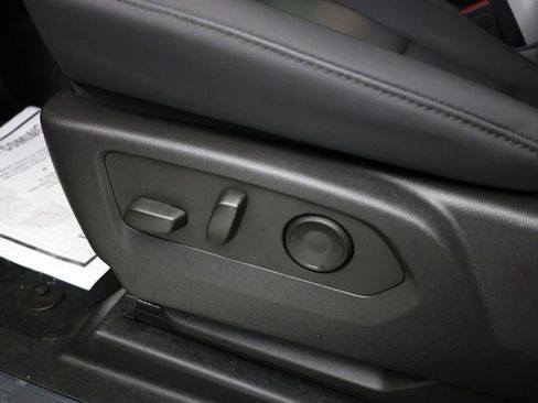 Used 2024 GMC Hummer EV 2X w/ LPO, Illumination Package image 8