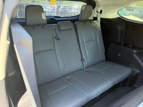Used 2021 Toyota Highlander Platinum AWD/4WD image 13