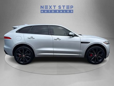 Used 2017 Jaguar F-PACE First Edition AWD/4WD image 9
