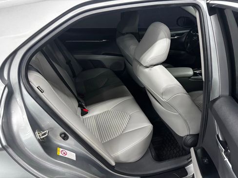 Used 2019 Toyota Camry SE image 22