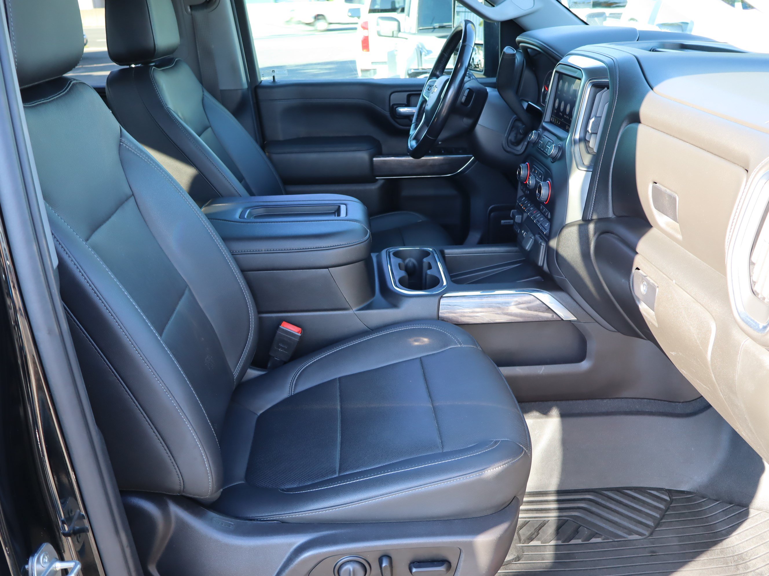 Used 2021 Chevrolet Silverado 2500 LTZ w/ LTZ Premium Texas Edition AWD/4WD image 40