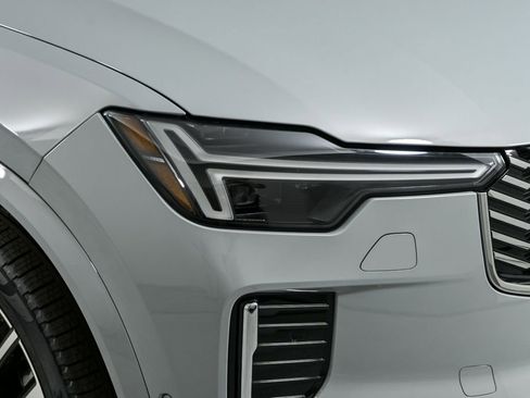 Used 2026 Volvo XC90 B6 Plus w/ Protection Package Premier image 39