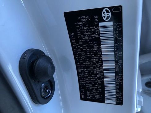 Used 2025 Toyota Corolla LE image 32