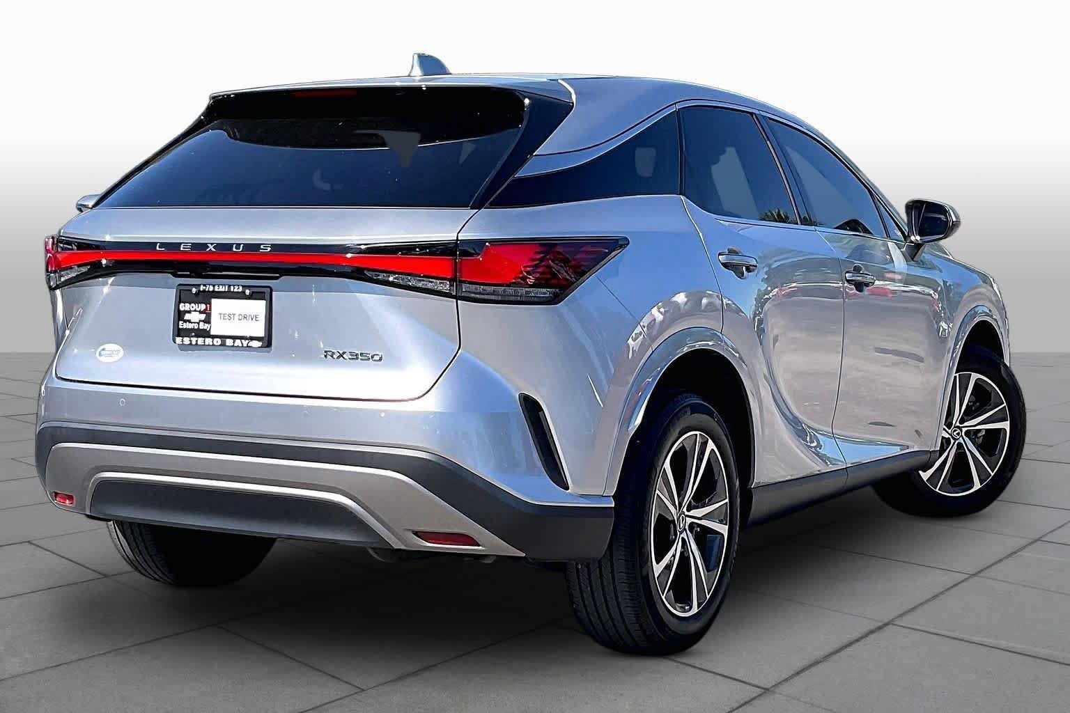 Used 2025 Lexus RX 350 FWD w/ Technology Package image 12
