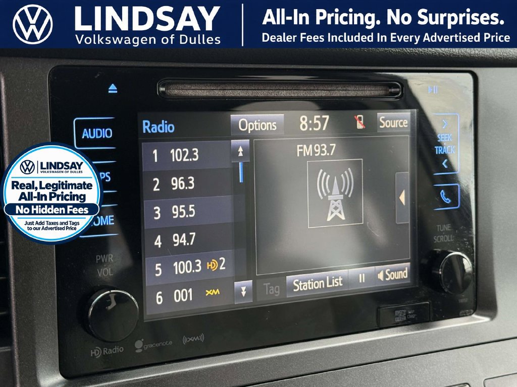 Used 2016 Toyota Sienna XLE Premium w/ Protection Package FWD image 17