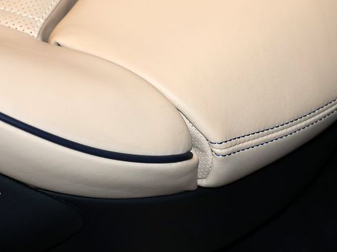 Certified 2020 Ferrari Portofino RWD image 18