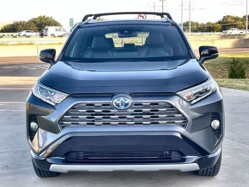 Used 2021 Toyota RAV4 XSE AWD/4WD image 7