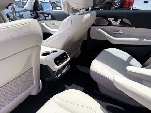 Certified 2026 Mercedes-Benz GLS 450 4MATIC image 16