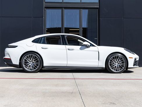 Certified 2026 Porsche Panamera 4 AWD/4WD image 12