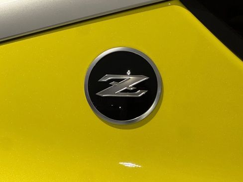 Used 2024 Nissan Z Sport w/ Floor Mat Package image 15