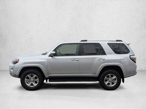 Used 2020 Toyota 4Runner SR5 image 8