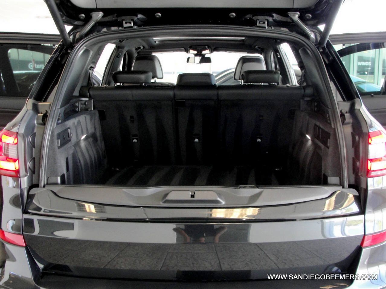 Used 2022 BMW X5 sDrive40i w/ M Sport Package RWD image 63