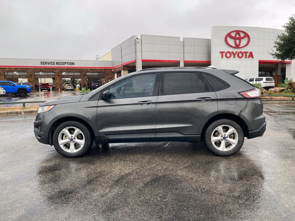 Used 2017 Ford Edge SE FWD image 7