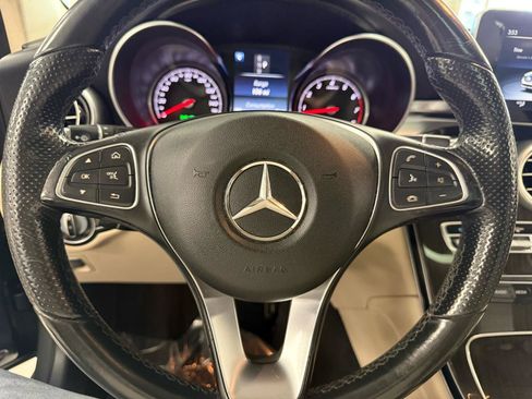 Used 2017 Mercedes-Benz GLC 300 4MATIC image 13