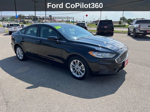 Used 2020 Ford Fusion SE FWD image 9
