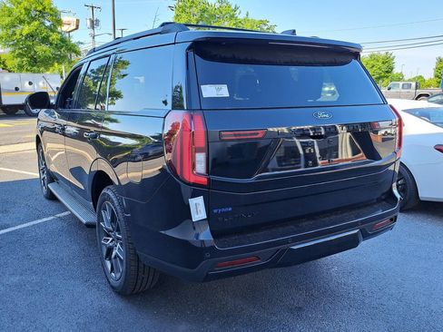 New 2026 Ford Expedition Platinum AWD/4WD image 4