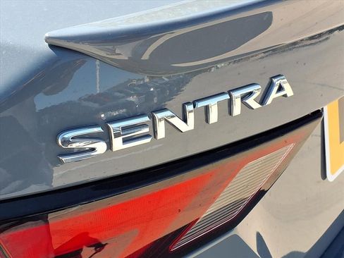 New 2025 Nissan Sentra SR image 8