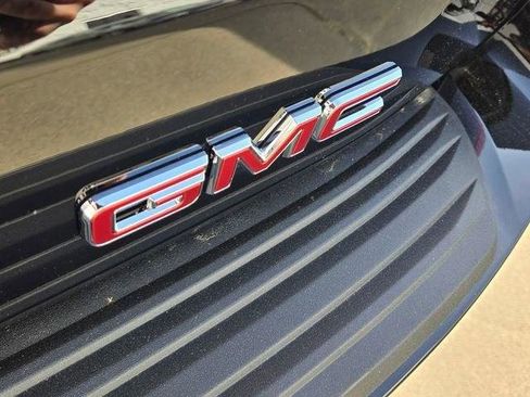 New 2026 GMC Yukon XL Denali w/ Denali Reserve Package AWD/4WD image 5