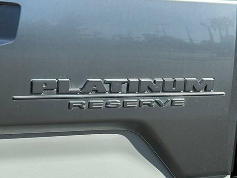 Used 2020 Nissan Titan Platinum Reserve w/ Moonroof Package RWD image 32