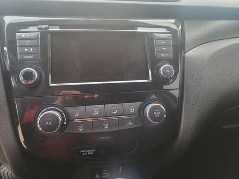 Used 2020 Nissan Rogue Sport S w/ Appearance Package image 11