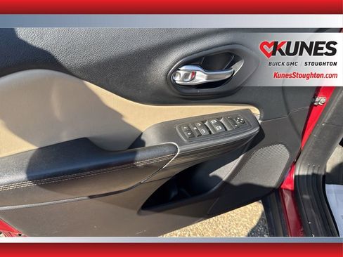 Used 2016 Jeep Cherokee Limited AWD/4WD image 19