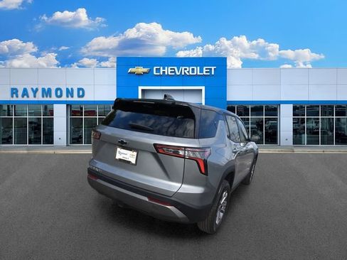 Used 2026 Chevrolet Equinox LT w/ Convenience Package II AWD/4WD image 3