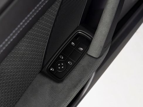 Certified 2025 Porsche 911 Carrera 4 GTS AWD/4WD image 21