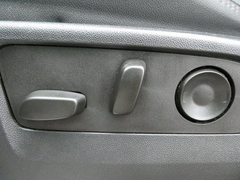 Used 2023 Chevrolet Silverado 1500 High Country w/ Technology Package image 24