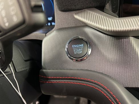 New 2026 Ford Explorer ST-Line w/ ST-Line Street Pack image 17