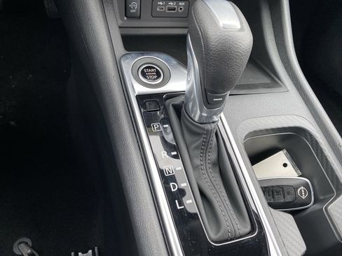 New 2025 Nissan Sentra SV image 18