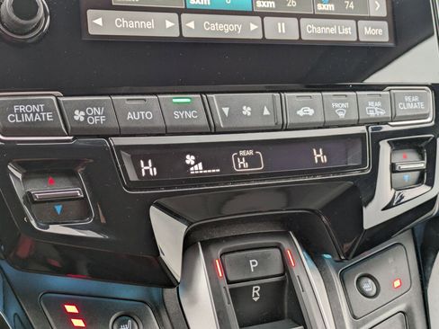 Certified 2024 Honda Odyssey Touring image 18