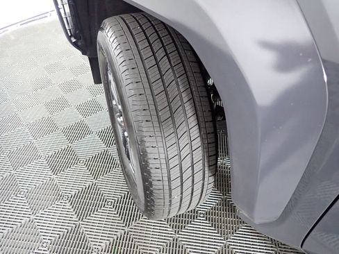 Used 2025 Toyota Tacoma TRD Sport image 37