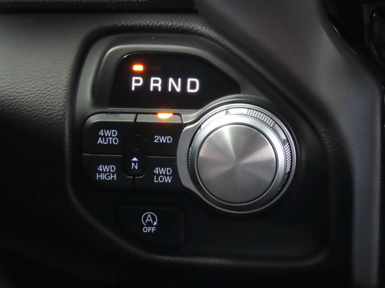 Used 2025 RAM 1500 Laramie AWD/4WD image 12