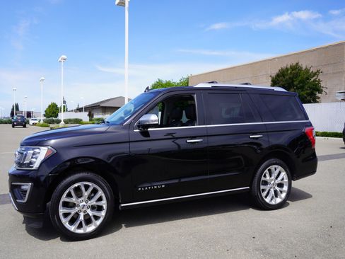 Used 2018 Ford Expedition Platinum AWD/4WD image 6
