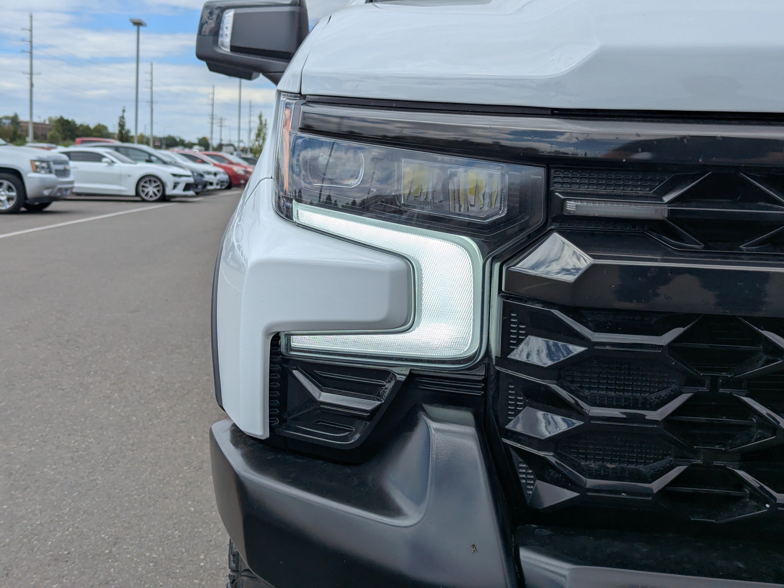 Certified 2024 Chevrolet Silverado 1500 ZR2 AWD/4WD image 46