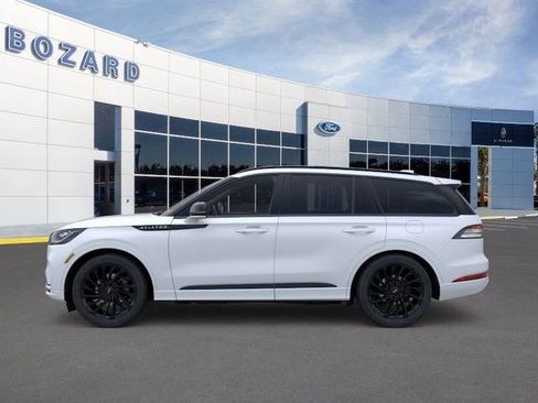 New 2026 Lincoln Aviator Reserve w/ Jet Appearance Package image 3