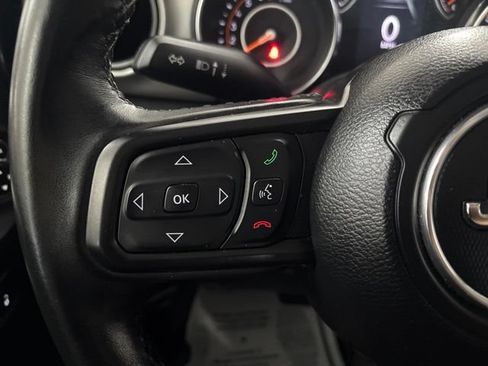 Used 2022 Jeep Wrangler Sport AWD/4WD image 16