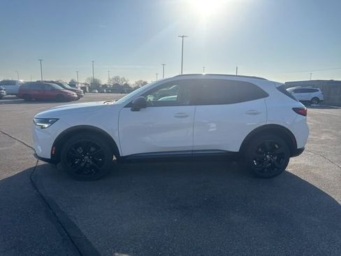 Used 2022 Buick Envision Essence w/ Technology Package II image 4