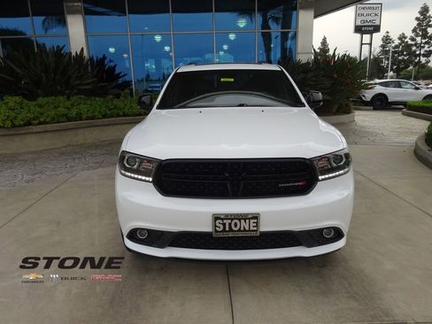 Used 2017 Dodge Durango GT w/ Premium Group RWD image 2