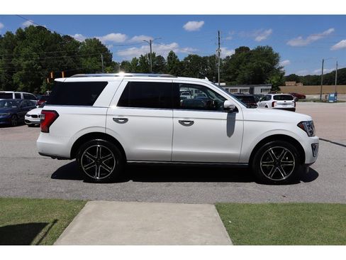 Used 2021 Ford Expedition Limited AWD/4WD image 9