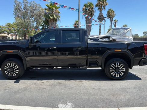 Used 2021 GMC Sierra 2500 Denali w/ Denali Ultimate Package AWD/4WD image 5
