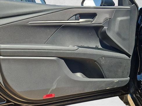 Used 2025 Toyota Camry LE FWD image 10